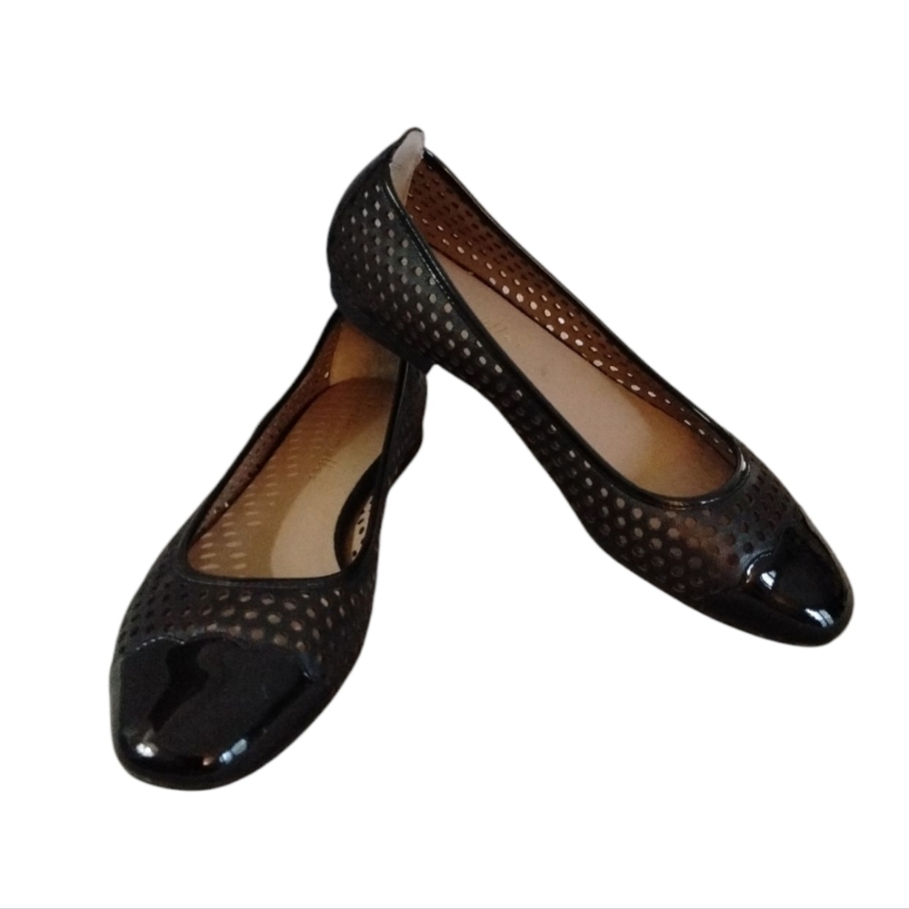 Bettye Muller Janae Black Perforated Leather Flats Women's Slip-On Loafers 8.5